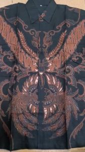 Mahardhika Batik Pria Kemeja Lengan Panjang Reguler Fit Motif Awar Awar Lapis Furing