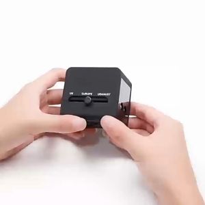 【รับประกัน 5 ปี】หัวแปลงปลั๊กไฟ ใช้ได้ทั่วโลก International Travel Adapter 2 USB Ports อะแดปเตอร์การเดินทาง UK US EU AU Universal Worldwide Adapters