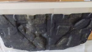 แผ่นกันความร้อนใต้ฝากระโปรงหน้ารถ ISUZU D-max 2003-2006 แท้เบิกศูนย์