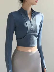 เสื้อโยคะแขนยาว แห้งเร็ว ทรงสลิมฟิต สำหรับผู้หญิง ฤดูใบไม้ร่วง/ฤดูหนาว วิ่ง ออกกำลังกาย ฟิตเนส ชุดกีฬา คอฮอลเตอร์ ผ้าไนลอน