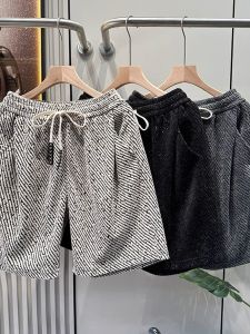 New Mens Sport Shorts Five-Quarter Casual High-End Feeling Summer American Style Trendy Youth Active Straight Leg Thin Model