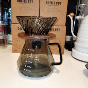 ถ้วยดริปกาแฟ พร้อมฐานรอง ดริปเปอร์ ถ้วยดริปกาแฟ ถ้วยกรองกาแฟ ถ้วยดริปแก้ว V60 พร้อมฐานไม้รอง