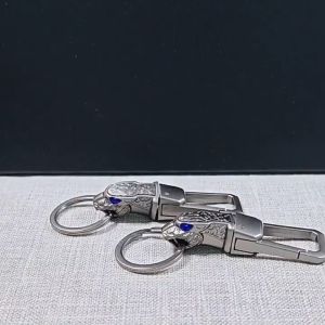 High-End Personalized Leopard Head Car Keychain Pendant For Men And Women Hanging Waist Keyring