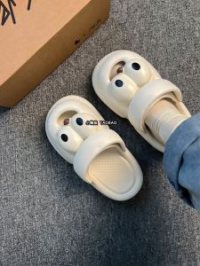 รองเท้าแตะส้นหนาระบายอากาศสำหรับผู้หญิง ฤดูร้อน 2024 รองเท้าแตะแบบสวมหัวลายหมาตาโต รองเท้าแตะแบบสวมสบายสำหรับกลางแจ้ง