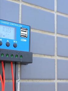 【24 hours delivery】20A 30A 60A PWM Solar Charge Controller 12V/24V Battery Regulator Solar Panel Controller LCD Display with Dual USB Port