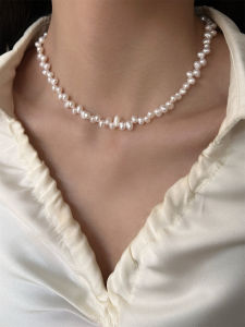 YISHU | Baroque Lace Design Natural Freshwater Pearl Necklace
