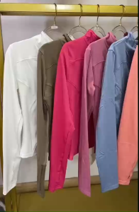 EveSport เสื้อกีฬาแจ็คเก็ตแขนยาวมีซิปรูด เสื้อคลุมออกกำลังกาย ทรงกระชับเข้ารูป YOGA-135