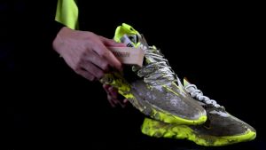 น้ำยาทำความสะอาดรองเท้า พร้อมแปรงขัดรองเท้า Sneaker Mark [พร้อมส่ง]