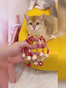 [🐾RedPanda]ปลอกคอสไตล์ญี่ปุ่นน่ารัก ปลอกคอสัตว์เลี้ยง ปลอกคอสุนัขและแมว ปลอกคอแมวน่ารักพร้อมกระดิ่ง แบบปรับขนาดได้ โกลเด้น สีเงิน ลวดลายดอกไม้