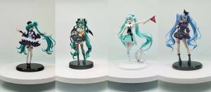 Bandai | 2027 Anime Hatsune Miku 22CM Hatsune Action Figure Model Toys Cute Action Model PVC Collection Desktop Accessories Gift Ornament
