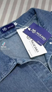 แจ็คเก็ตยีนส์ แขนกุด สีฟ้า เนื้อผ้าไม่บาง มี 2 กระเป๋าด้านหน้า พร้อมจัดส่ง #MO8005