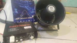 alat pengeras suara untuk jualan keliling penguguman keliling Suara Basuri dll satu set amplifier Dan corong speaker 50watt besi suara Bisa dibuatkan gratis Bisa Pake accu dan listrik 220volt