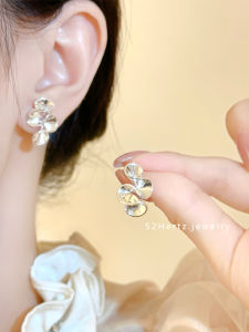 Unique Geometric Silver Earrings Piercing-Free Clip-On Versatile Fashion Jewelry for Women Cleanable Adjustable Alloy Ear Studs