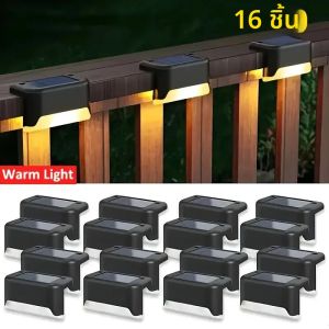 ไฟดาดฟ้ากลางแจ้งพลังงานแสงอาทิตย์ 16 ชิ้นไฟ LED ถนนเชิงพาณิชย์เหมาะสําหรับระเบียงระเบียงบันไดรั้วทางเดิน