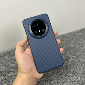 Ultra-Thin Carbon Fiber Pattern Magnetic Absorption Phone Case for Huawei Mate70Pro Full Cover Shockproof Mens Anti-Slip Protection Shell