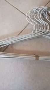 Hanger Bajugantungan Pakaian Kawat Laundry Straw