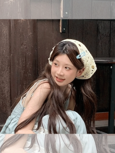 Atmospheric Solid Color Hooked Flower Triangle Scarf Headwear Rural Style Photography Hair Wrap Simple Knitted Hairband