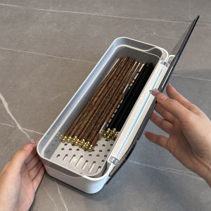 Kitchen Dustproof Storage Box for Chopsticks And Spoons Home Use Drain Water Chopstick Holder Plastic Utensil Organizer