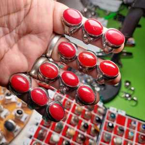 Ring Monel 18x13 Anti Karat dan Anti Kusam dengan Batu Giok Merah Sintetik Bonus