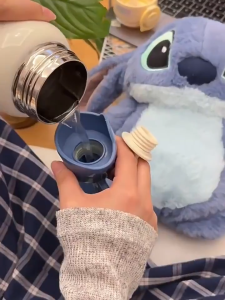 【Purple Tower】ถุงร้อน ขวดน้ําร้อน ถุงประคบร้อน ลายการ์ตูนกระเป๋าน้ำร้อน Stitch ช่วยลดอาการปวดประจำเดือน