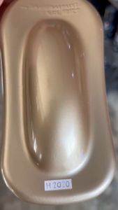 สีสเปรย์ ซามูไร Samurai สีน้ําตาลอ่อน น้ําตาลมุกอ่อน Scopy Light H2020 ขนาด 400 ml. ใช้รองพื้นสีขาว