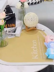 LemoisBeauty - Tisu Basah Mini / Mini Wipes Per bungkus Mini MOTIF RANDOM