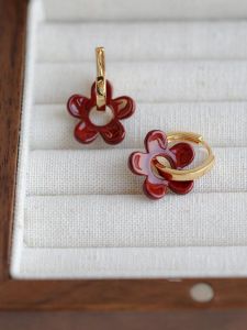 One Branch Orange Small Red Flower Sweet Encore Red Earrings Women High-End Feeling Winter Elegance Gold Ear Hoops Pair