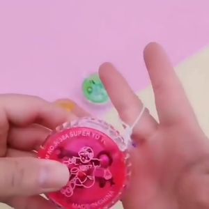LED Light YoYo Toy / Luminous yoyo Kids String Control Creative Hobby YoYo Light YoYo LED Berlampu