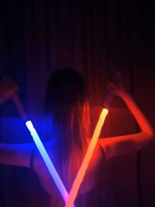 2Pcs/Set Pedang StarWars Skalabel Mainan Lightsaber dengan Suara Cocok untuk Anak-anak Cosplay