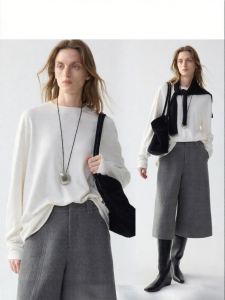 epoque de rueen | Soft and Warm Acetic Wool T-Shirt