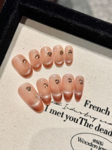 Autumn and Winter Mocha Cat Eye French Style Nail Beauty Gradient Nude Color Flash White Pure Handmade Wear Armor 2024 New Arrival