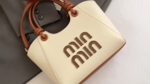 [BISA COD] 3071 Tas BeH Free Paper Bag + Tag Label Tas Selempang Wanita Fashion Best Seller