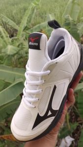sepatu badminton voli bulutangkis senam olahraga pria wanita basket B14