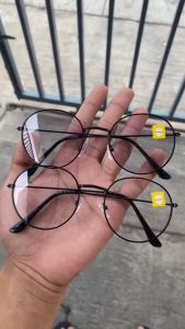 Kacamata Photocromic Oval Korean Style Lensa Berubah Warna Wanita dan Pria - Free Box dan Lap Pembersih (Produk Terbaru)