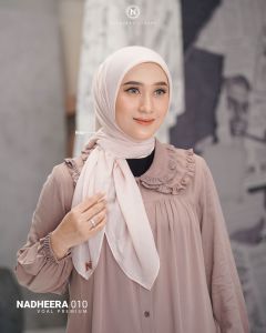 JILBAB  ATAU SCRAFT SEGI EMPAT NADHEERA N 010 / SQUARE / SEGI EMPAT / TERLARIS