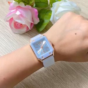 Jam Tangan Wanita Analoq Dengan Tanggal Aktif - Desain Fashion Premium