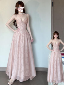 Karrar betsey | Đầm Hẹp eo Phong cách Duyên Dáng Mới màu Hồng có Ren
