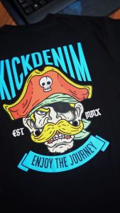 Kick Denim - T shirt Pria Lengan Pendek Hitam | Ts Zauri