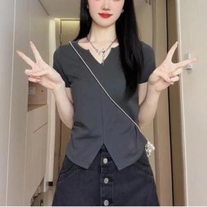 เสื้อยืดแขนสั้นทรงเข้ารูปไซส์ใหญ่สำหรับผู้หญิงในช่วงฤดูร้อน ทรงสลิมฟิต ทรงเข้ารูป เสื้อผ้าทำงานแบบแยกส่วน ผ้าฝ้ายผสม