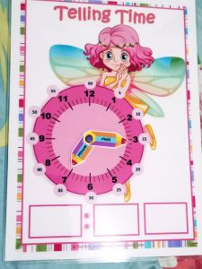 A6 or half of A4 laninated clock flashcards