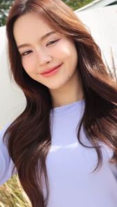 Getsswimwear 🌊 เสื้อว่ายน้ำแขนยาว เรียบหรู ผ้ากันยูวี มีฟองน้ำและซับใน P106