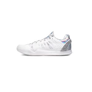 Low Basketball Shoes