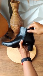 Sepatu Boots Formal Wanita Pantofel Cewek Tanpa Tali Bot Hak 5cm Kulit  Premium PDH Resleting  BV2004