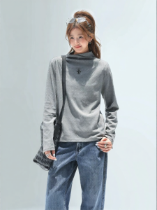 Unique Fitted Long Sleeve Half-Neck T-Shirt