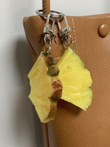 Pineapple Keychain Simulated Delicious Food Bag Pack Airpods Mobile Phone Rope Gift Personalized Accessory Hanging Decoration