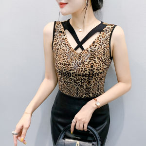 YIMEI เสื้อพิมพ์ลายเสือดาวคอวีเซ็กซี่สำหรับฤดูร้อนเสื้อแขนกุดผู้หญิงอารมณ์ตาข่ายร้อนแรงสไตล์ใหม่2025