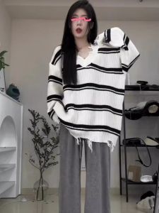 Best Selling Idle Style Chic Fringed Sweater Tops Women Fall and Winter New Arrival Loose Stripes V-neck Pullover Sweater Women