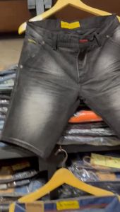 Celana Pendek Ringkel Pria Jeans: Tips Memilih dan Perawatan