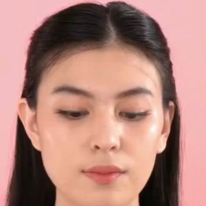 Softlens Bulanannya: Mengenal Softlens Biomoist Cooky Grey