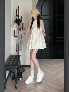 Elegant Sweet Neckline Sleeveless Dress Womens Fashion Summer New Style French High-End Feeling Slimming Vest Skirt